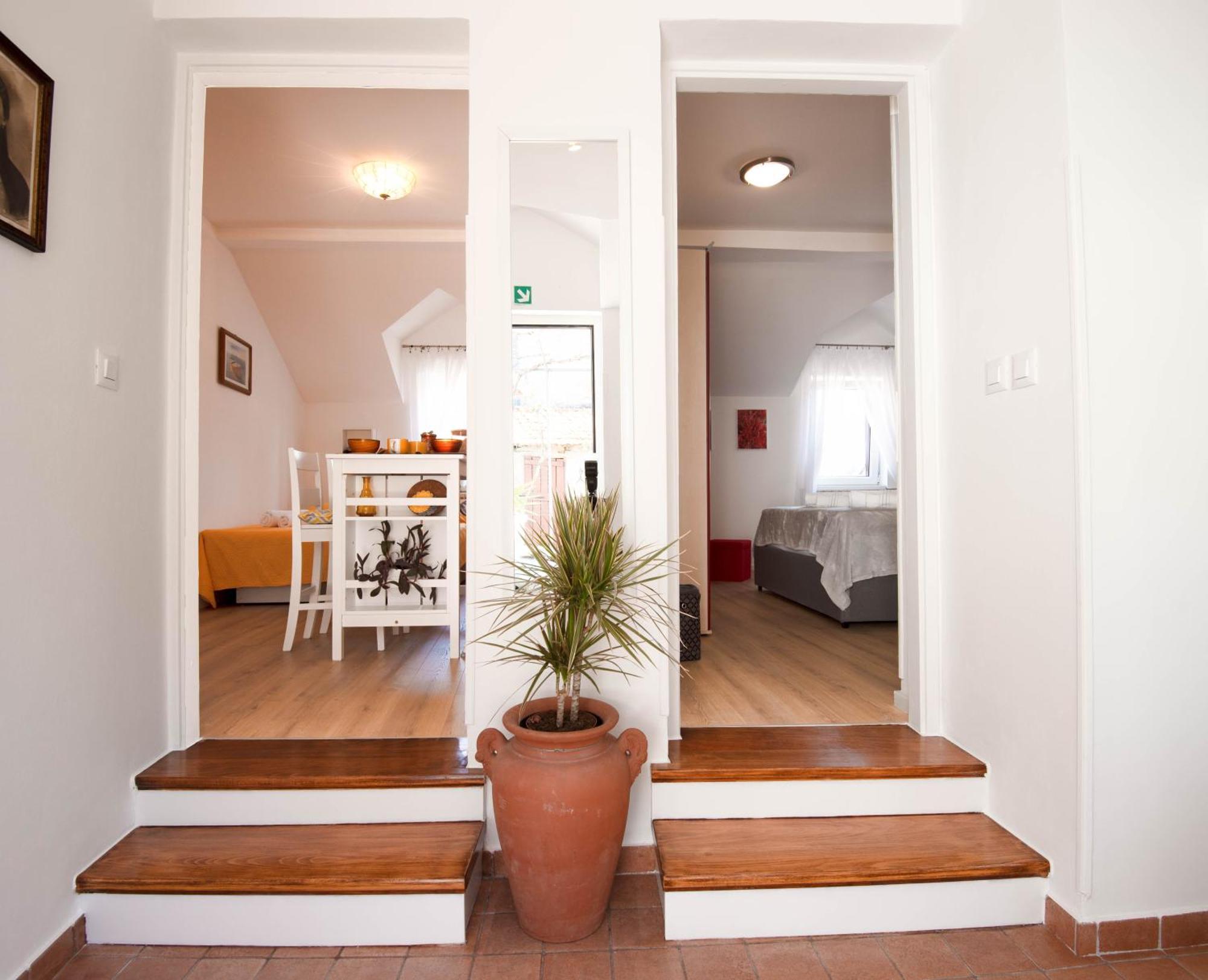 Mediterranean Terrace Apartment With Bikes & Sup Skradin Exterior foto