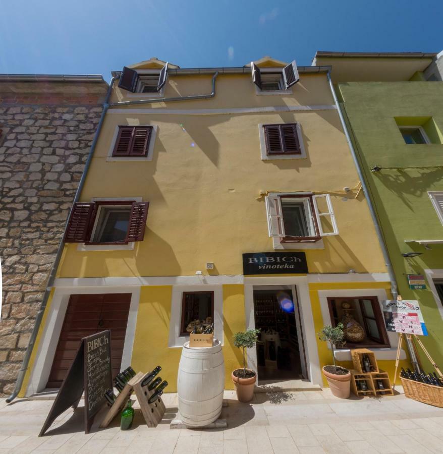 Mediterranean Terrace Apartment With Bikes & Sup Skradin Exterior foto